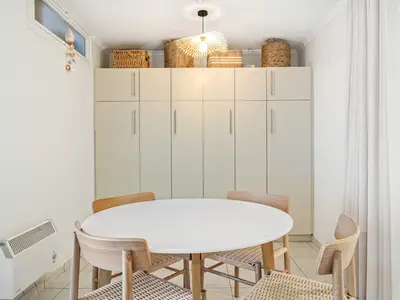 DiningRoom