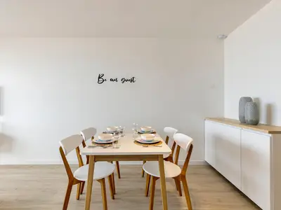 DiningRoom