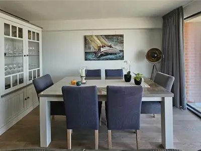 DiningRoom