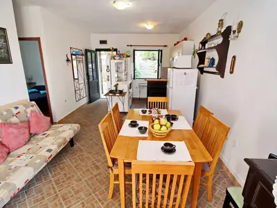 DiningRoom