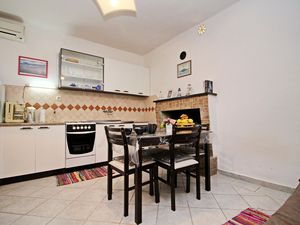 24058979-Ferienwohnung-4-Blato (Korcula)-300x225-3