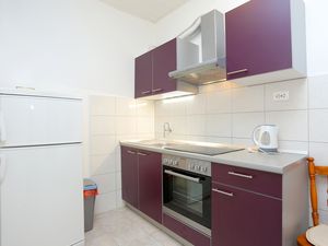 19127447-Ferienwohnung-4-Blato (Zivogosce)-300x225-2