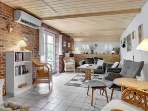 23743379-Ferienwohnung-4-Blåvand-300x225-1