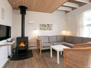 18283419-Ferienwohnung-8-Blåvand-300x225-3