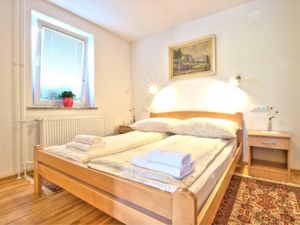 23914109-Ferienwohnung-4-Bled-300x225-3