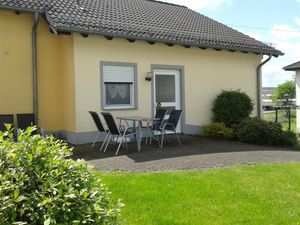 15877850-Ferienwohnung-4-Bleialf-300x225-2