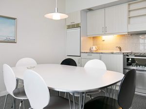 23334505-Ferienwohnung-4-Blokhus-300x225-3