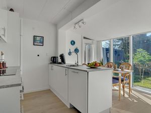 23751158-Ferienwohnung-4-Blokhus-300x225-5