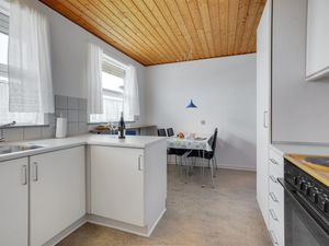 23862709-Ferienwohnung-4-Blokhus-300x225-1