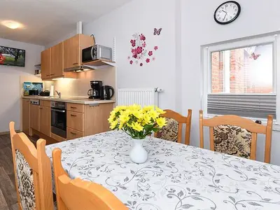Ferienwohnung für 2 Personen (40 m²) in Neuschoo 2/10