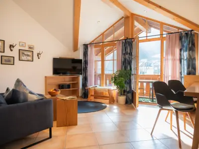 Bussjägerhof Almstube Wohnraum