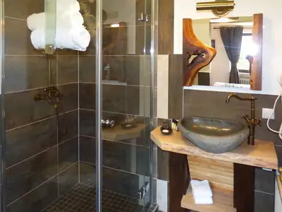 Afrika- Badezimmer-Dusche-