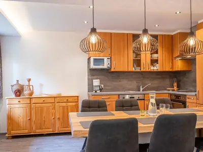 Appartement Alpenrose - Küche und Essbereich