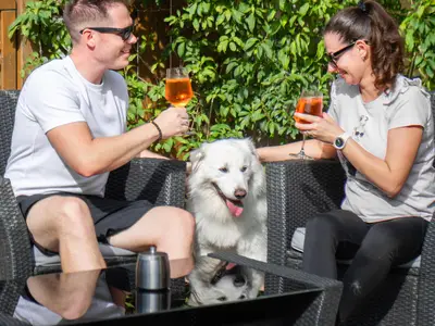 gemütlicher Drink auf der Sonnenterrasse  (5)