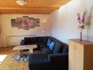 1659053-Ferienwohnung-4-Bodenmais-300x225-2