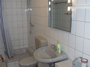 22300165-Ferienwohnung-4-Bodenwerder-300x225-5