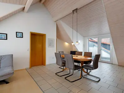 Photo, INSIDE, OUTSIDE