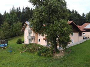 23915464-Ferienwohnung-2-Böbrach-300x225-2