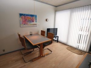 23729823-Ferienwohnung-4-Bogense-300x225-4