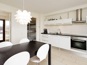 497002-Ferienwohnung-4-Bogense-300x225-1