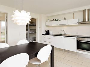 19316468-Ferienwohnung-4-Bogense-300x225-4