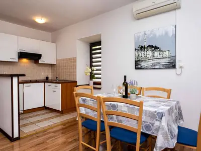 Ferienwohnung für 5 Personen (80 m²) in Malinska 7/10