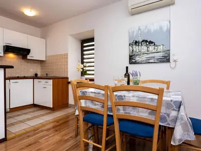 Ferienwohnung für 5 Personen (80 m²) in Malinska 9/10