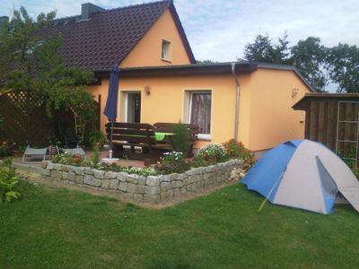 Garten. Platz auch für Campingzelte