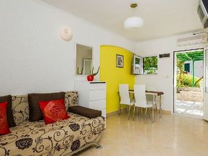 Ferienwohnung mit Schlafzimmer (40 m&sup2;) in Bol