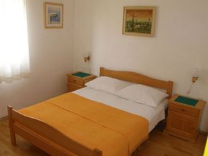 Ferienwohnung mit Schlafzimmer (54 m&sup2;) in Bol