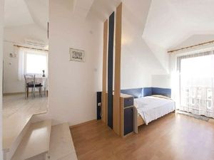 23564868-Ferienwohnung-0-Bol-300x225-3