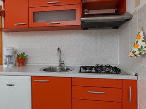 23934086-Ferienwohnung-2-Bol-300x225-5