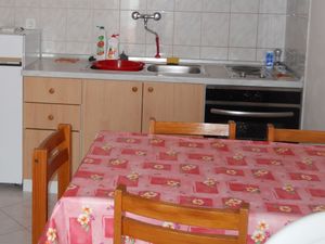 23927101-Ferienwohnung-5-Bol-300x225-1