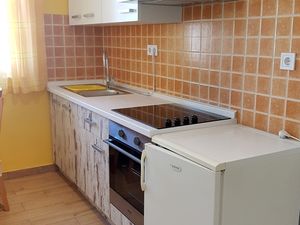 23927100-Ferienwohnung-2-Bol-300x225-3