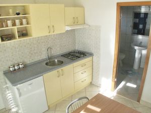 23934088-Ferienwohnung-2-Bol-300x225-2