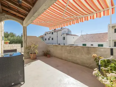 Ferienwohnung für 2 Personen (22 m²) in Bol 2/10