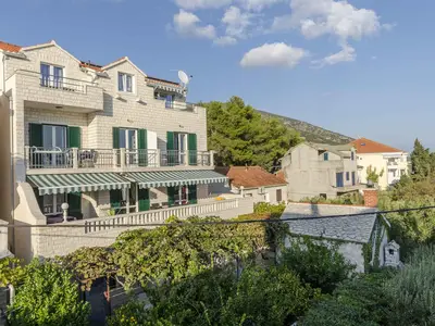 Ferienwohnung für 5 Personen (41 m²) in Bol 2/10