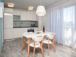 24058403-Ferienwohnung-5-Bol-300x225-3