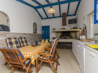 Ferienwohnung für 2 Personen (45 m²) in Bol 10/10