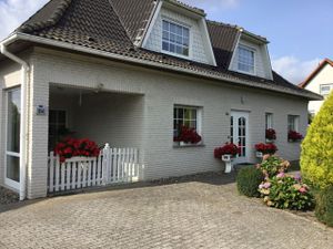 23953325-Ferienwohnung-2-Bollewick-300x225-0