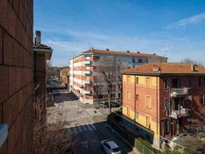 23451034-Ferienwohnung-6-Bologna-300x225-2