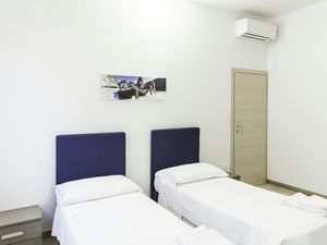 22449439-Ferienwohnung-9-Bologna-300x225-3