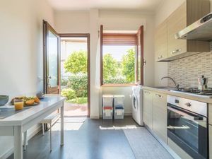 23695972-Ferienwohnung-3-Bolsena-300x225-5