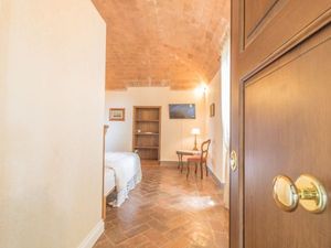 23832052-Ferienwohnung-6-Bolsena-300x225-5