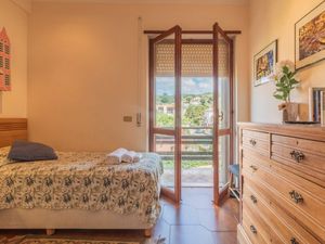 23914601-Ferienwohnung-4-Bolsena-300x225-5