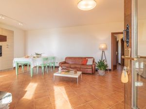 24017086-Ferienwohnung-4-Bolsena-300x225-4