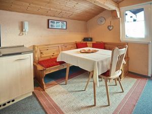 23278376-Ferienwohnung-3-Bolsterlang-300x225-1