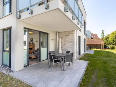 Terrasse mit Zugang zum Wohn-/Essbereich