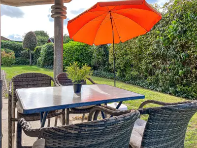 Terrasse mit ins Grüne