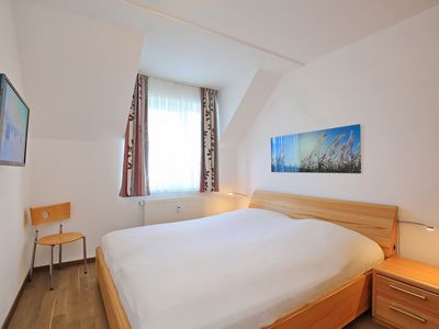 Schlafzimmer mit Doppelbett